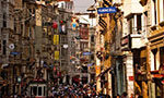 O social, o econômico, o político e o cultural: a rua Istiklal em Istambul