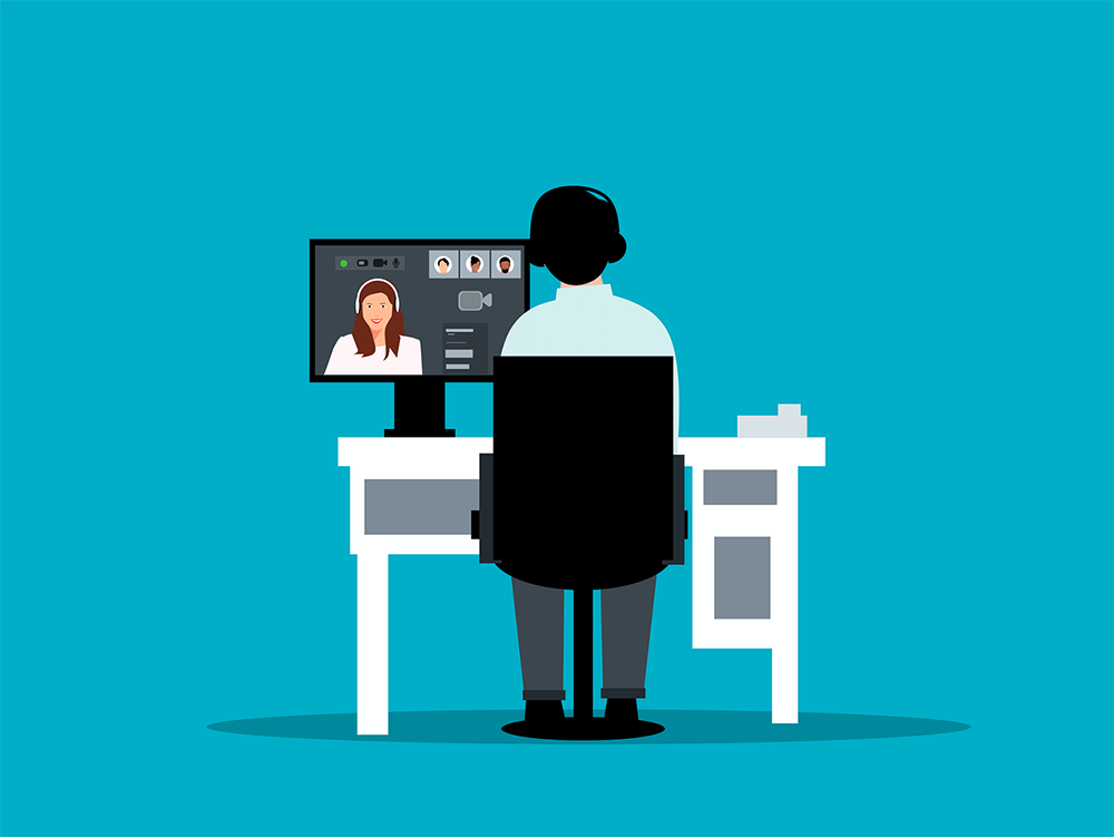 Ilustração vetorial. Pessoa de costas sentada em uma cadeira de escritório e diante de uma mesa com um computador. Na tela, uma chamada de vídeo com outras quatro pessoas. Fundo azul claro.
